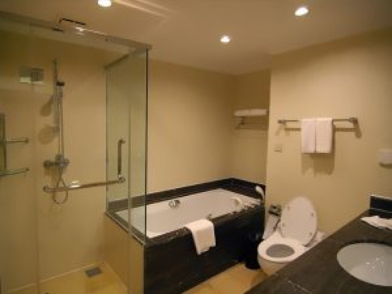 Montáž kúpeľňových doplnkov Montáž kúpeľňových doplnkov